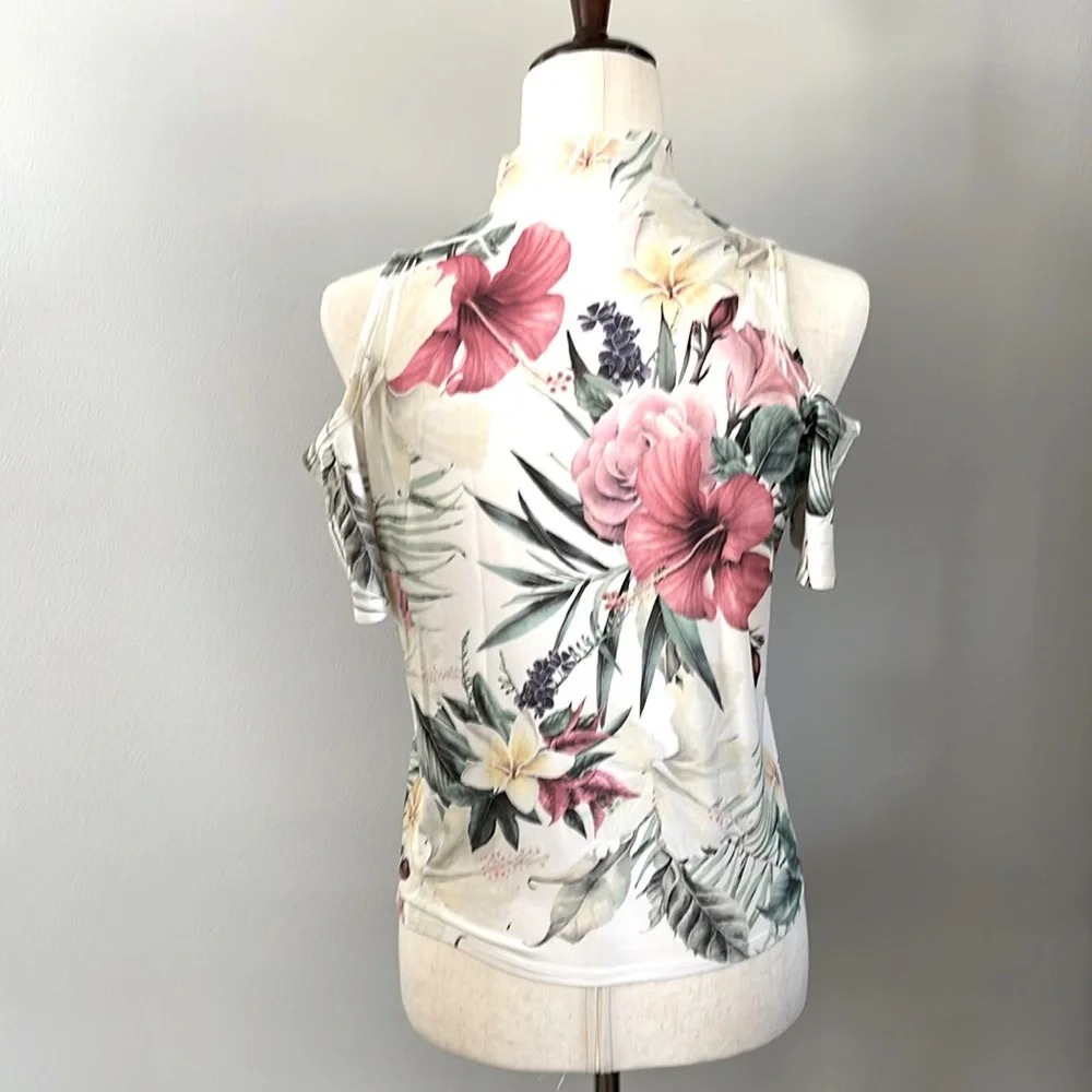 Gaze Floral Top Medium - Picture 2 of 7